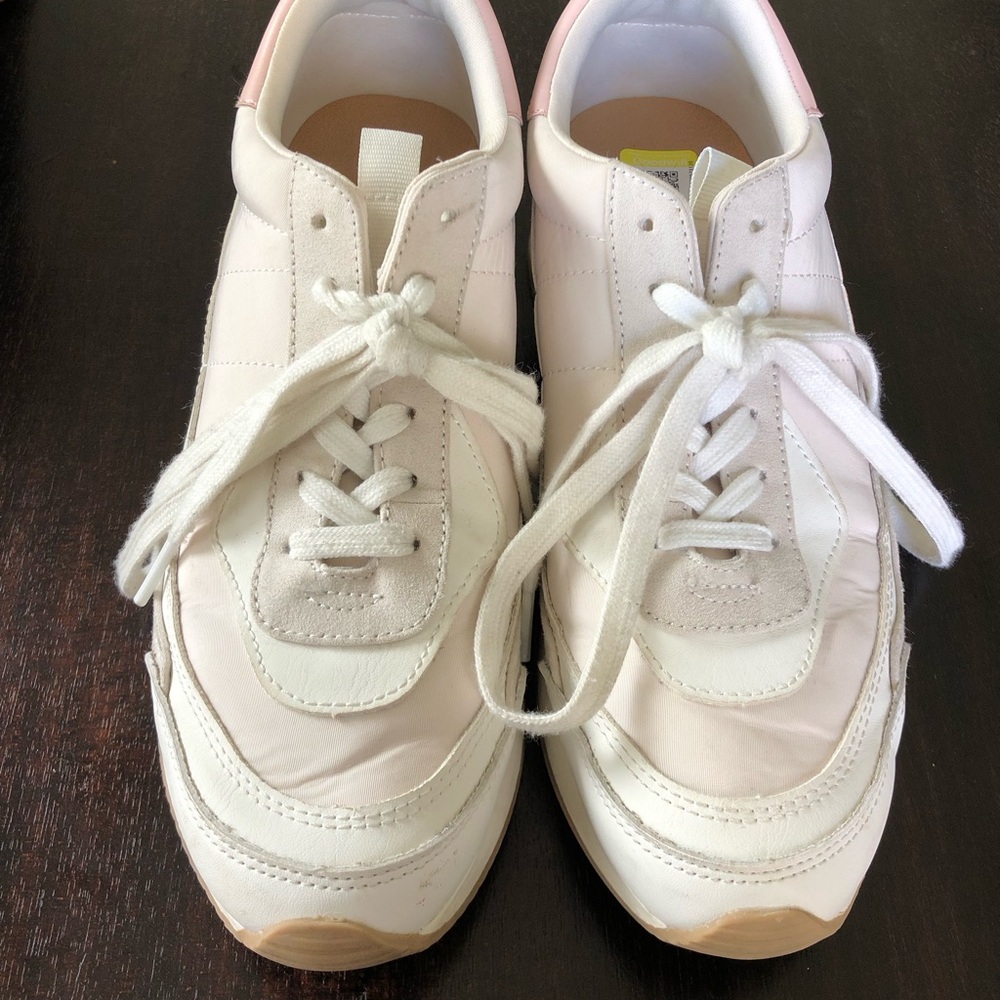 Universal Thread Pink, White, & Cream Sneakers